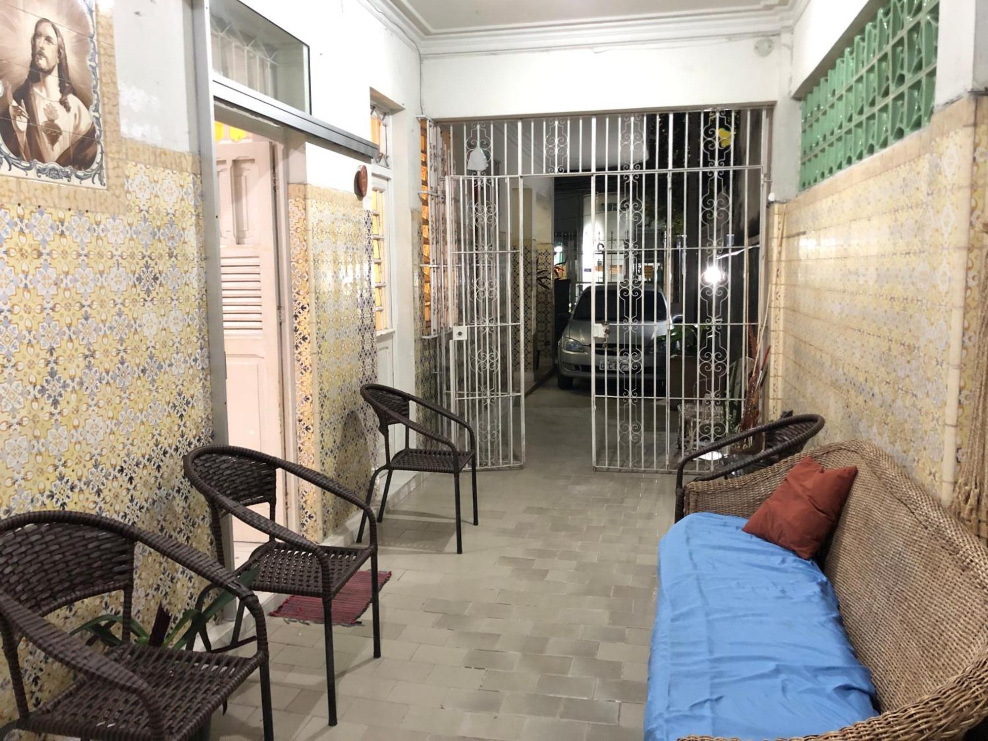 Hostel Seu Borba & *